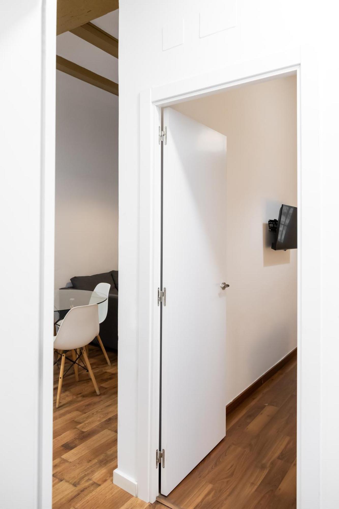 Down Town Apartment Valencia Ngoại thất bức ảnh