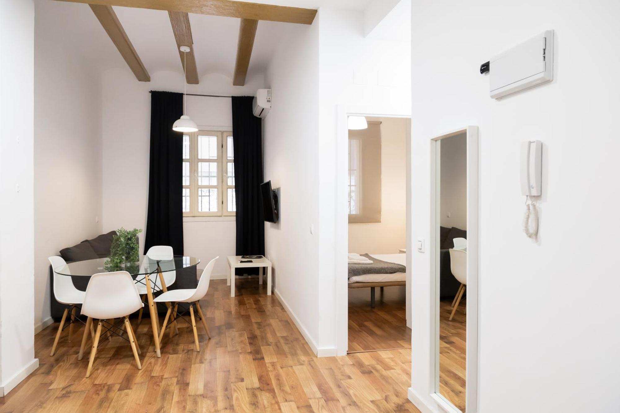Down Town Apartment Valencia Ngoại thất bức ảnh