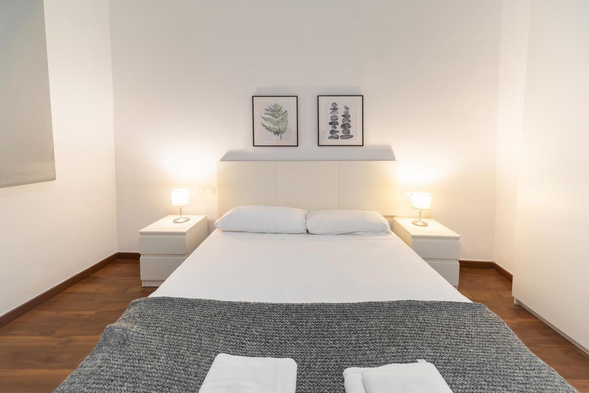 Down Town Apartment Valencia Ngoại thất bức ảnh